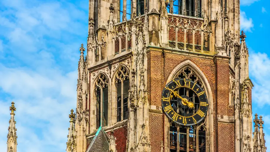 Dom Tower Photos: A Visual Journey